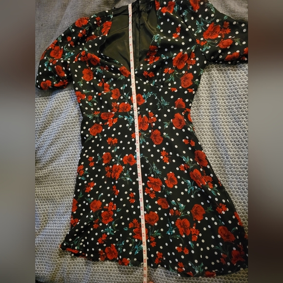 Forever 21 NWT Rose and Polka Dot Dress Size Medium - Picture 7 of 8